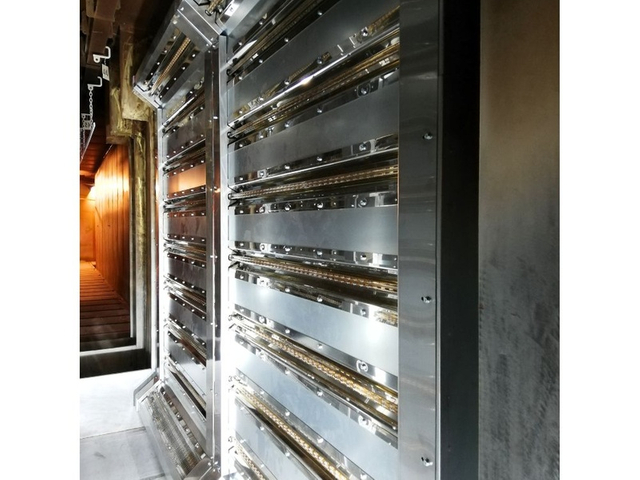 Electric infrared preheating system for powder coating lines